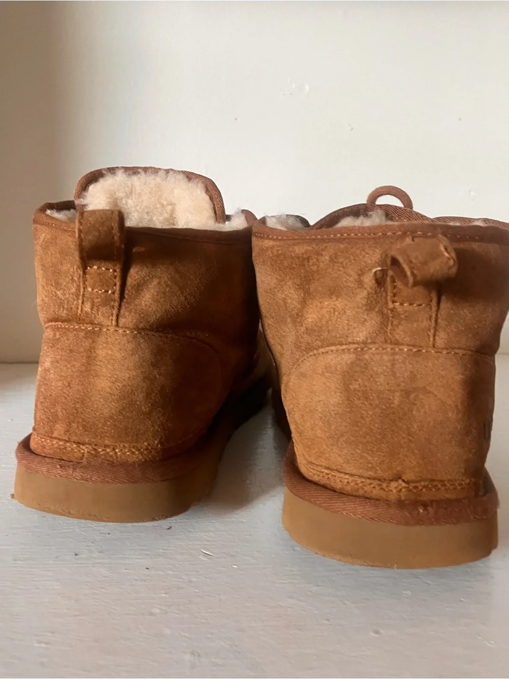 UGH Men's Suede Lace-Up Chukkas